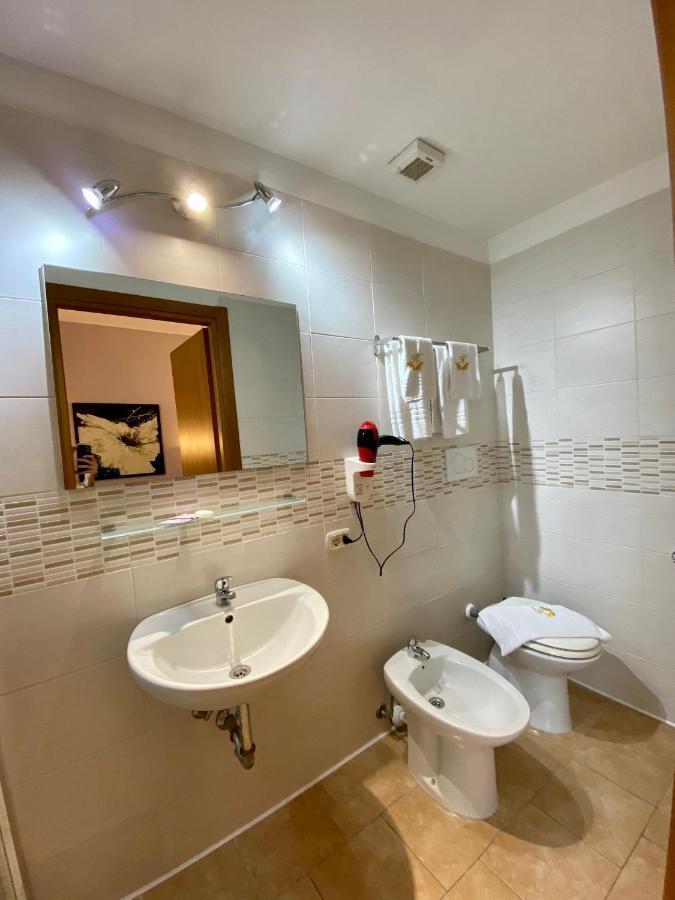 Hotel Atena Milano Eksteriør bilde