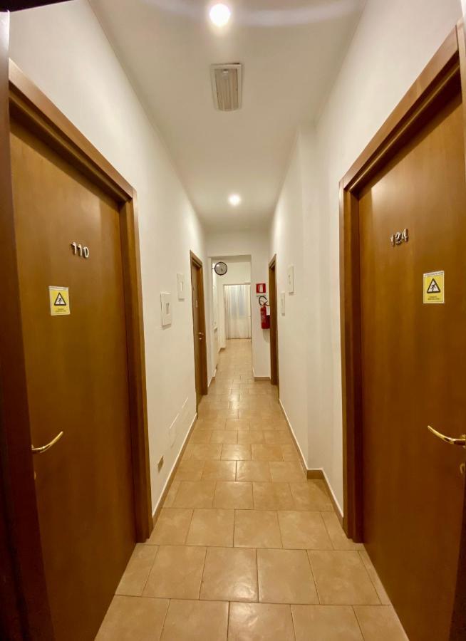 Hotel Atena Milano Eksteriør bilde